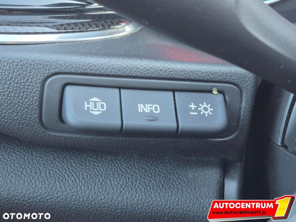 Opel Insignia - 35