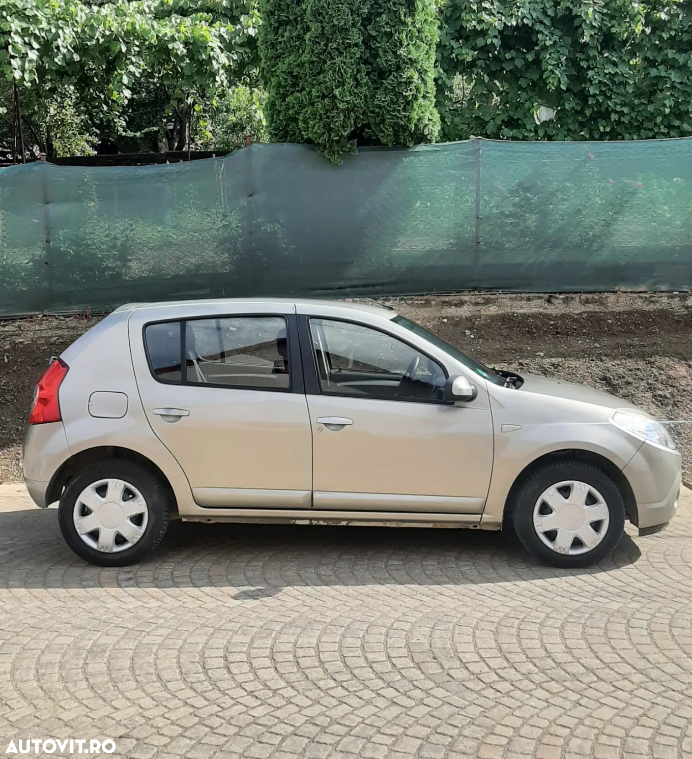 Dacia Sandero 1.4 MPI Laureate - 3
