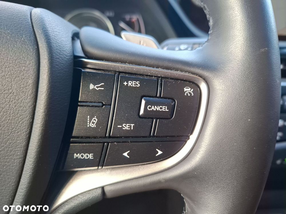 Lexus ES 300h Prestige - 29
