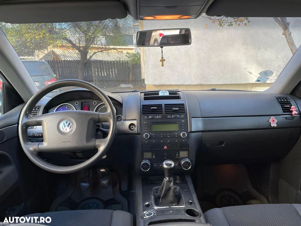 Volkswagen Touareg 2.5 R5 TDI - 8