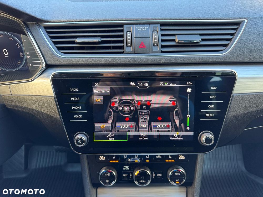 Skoda Superb 2.0 TDI SCR Ambition DSG - 21