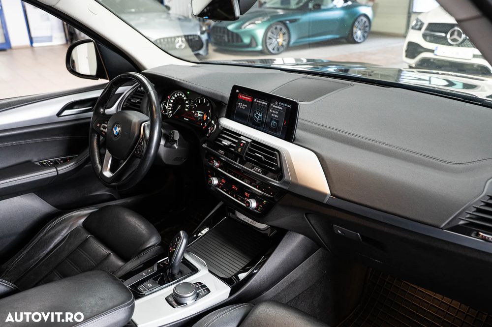 BMW X3 xDrive20i Aut. xLine - 27