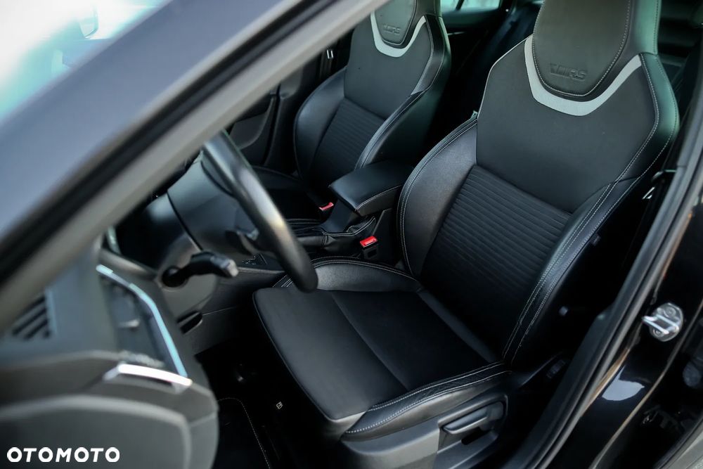 Skoda Octavia 2.0 TDI DSG RS - 20
