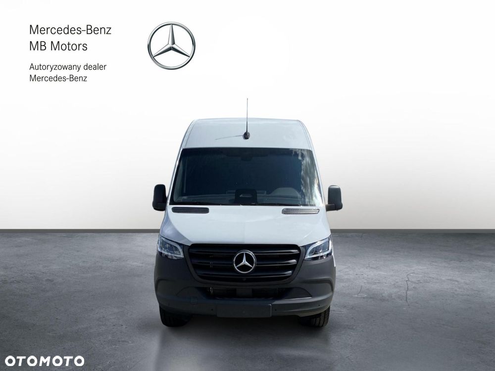 Mercedes-Benz Sprinter - 2