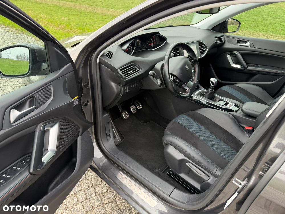Peugeot 308 1.2 PureTech GPF Active Pack Business S&S - 16