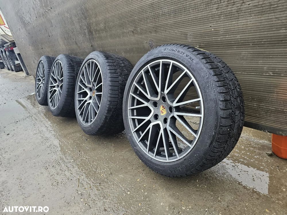 Porsche Cayenne - 21