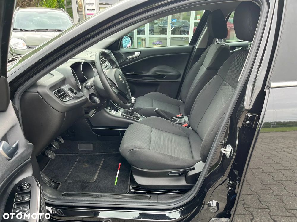Alfa Romeo Giulietta 1.4 TB Distinctive - 9