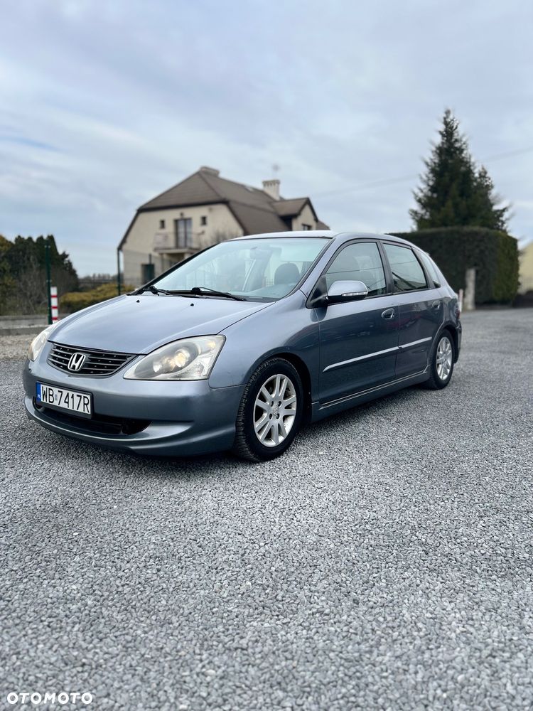 Honda Civic 1.6i ES - 1