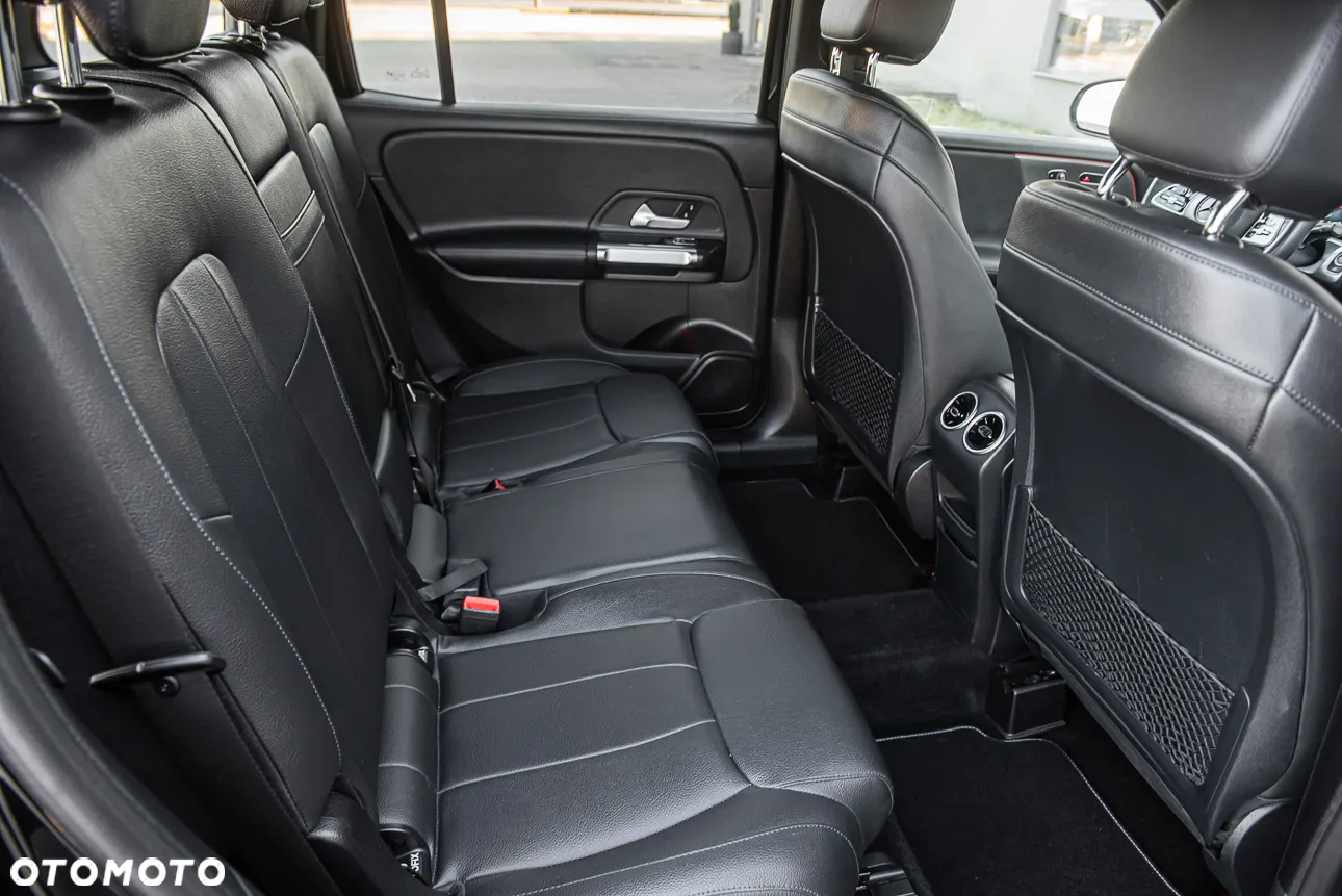 Mercedes-Benz GLB 250 4-Matic 8G-DCT - 32