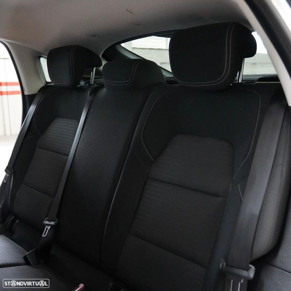 Renault Arkana 1.6 E-Tech Full Hybrid Evolution - 12