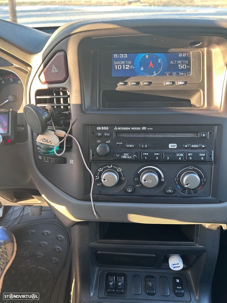 Mitsubishi Pajero 3.2 DI-D GLS - 17