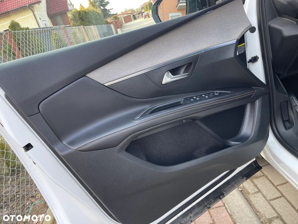 Peugeot 5008 BlueHDi 180 EAT6 GT - 17