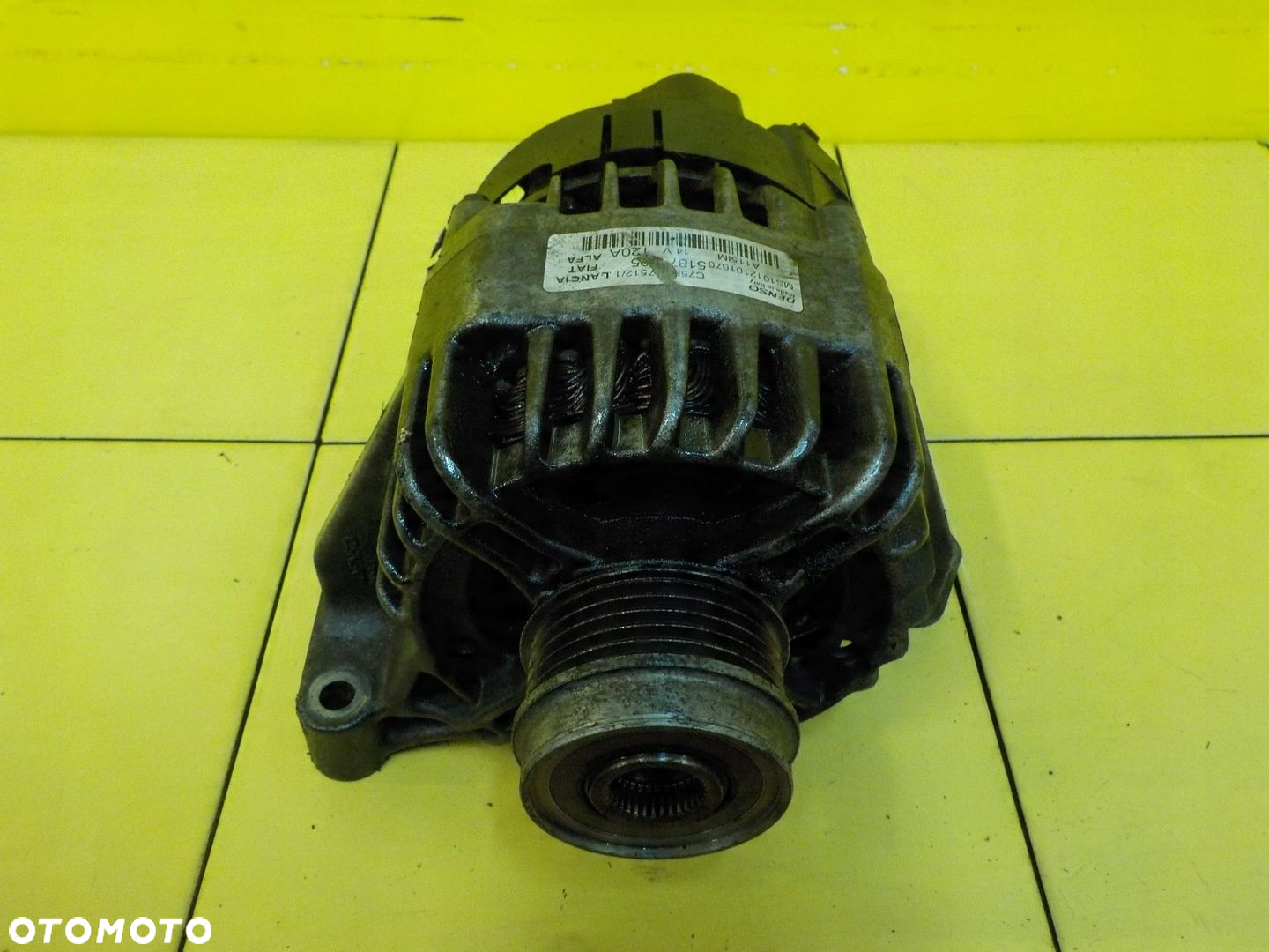 FIAT 500 MITO 0.9 TWINAIR TURBO 13r 86KM alternator 51874105 - 2