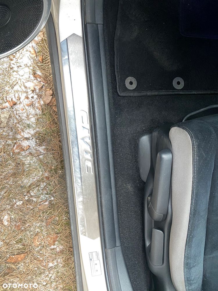 Honda Civic 1.8 TypeS - 10