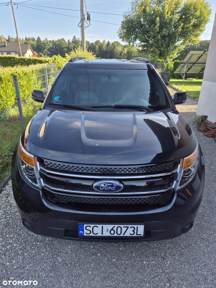 Ford Explorer - 1