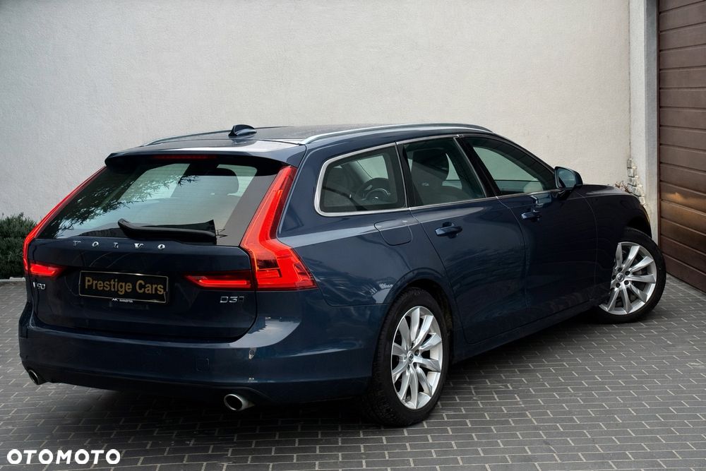 Volvo V90 D3 AWD Geartronic Momentum - 4