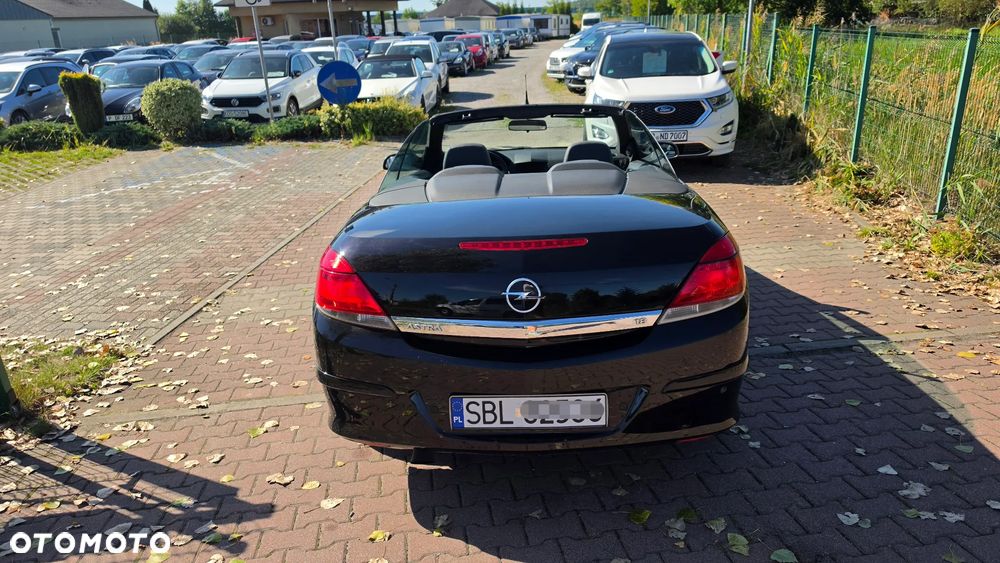 Opel Astra 1.8 Cosmo - 28