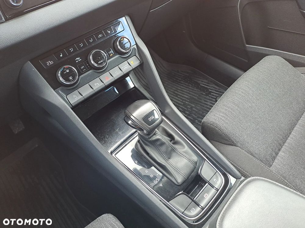 Skoda Karoq 1.5 TSI ACT Style DSG - 17
