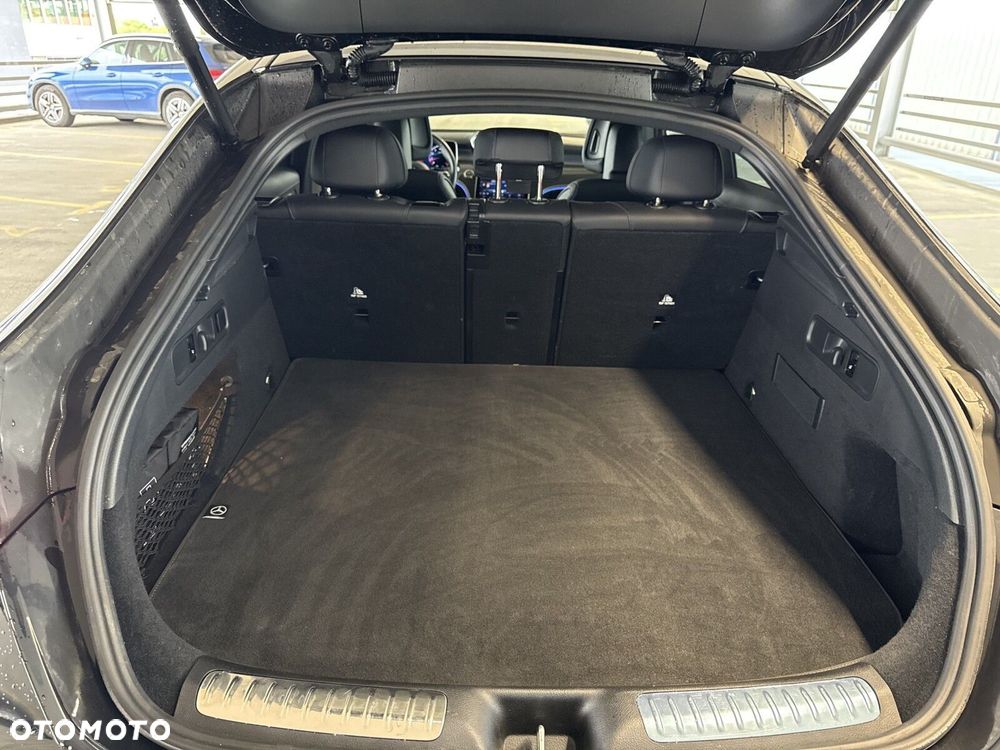 Mercedes-Benz GLC - 27