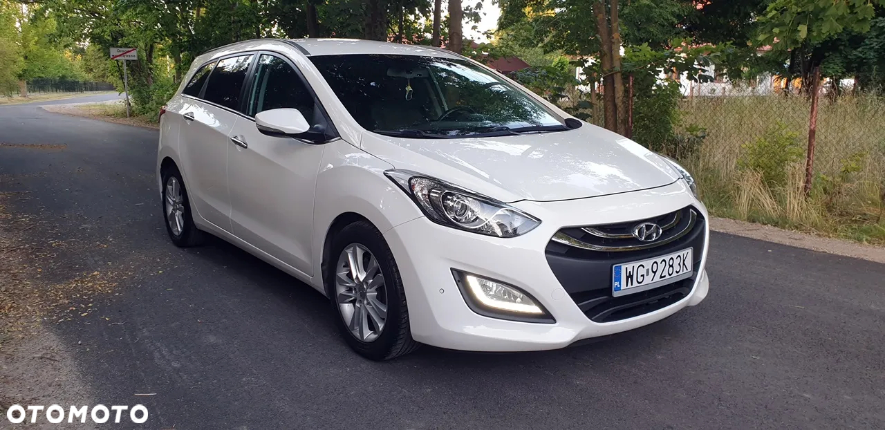 Hyundai i30 1.6 CRDI Fifa World Cup Edition - 3