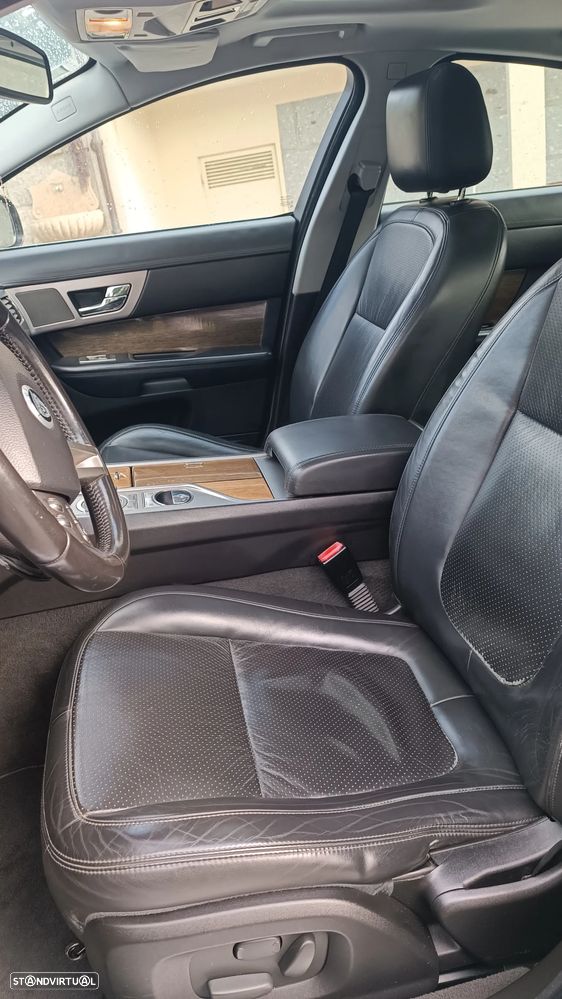 Jaguar XF 3.0 D V6 Premium Luxury - 13