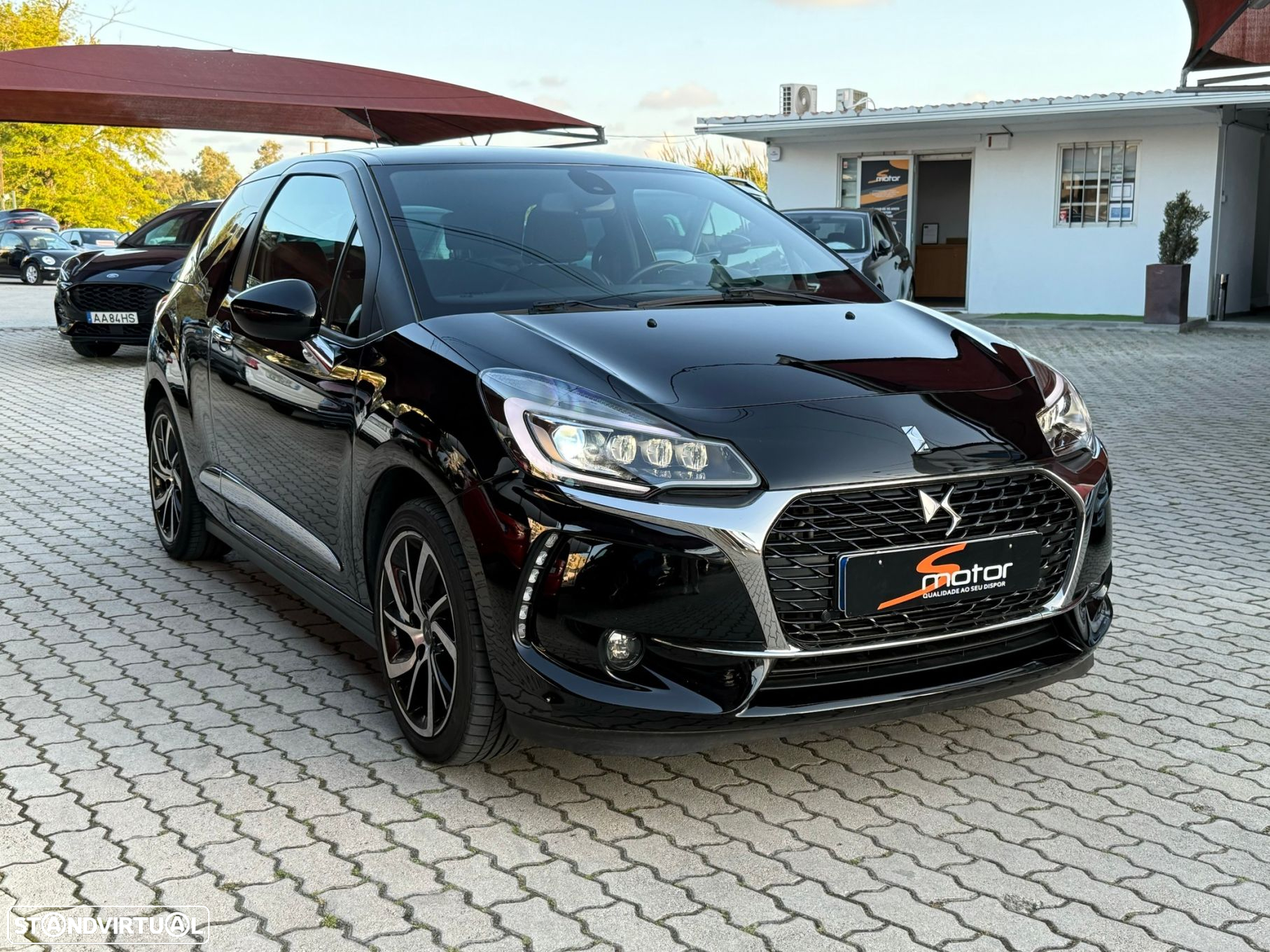 DS DS3 3 1.2 PureTech Black Lezard EAT6 - 2