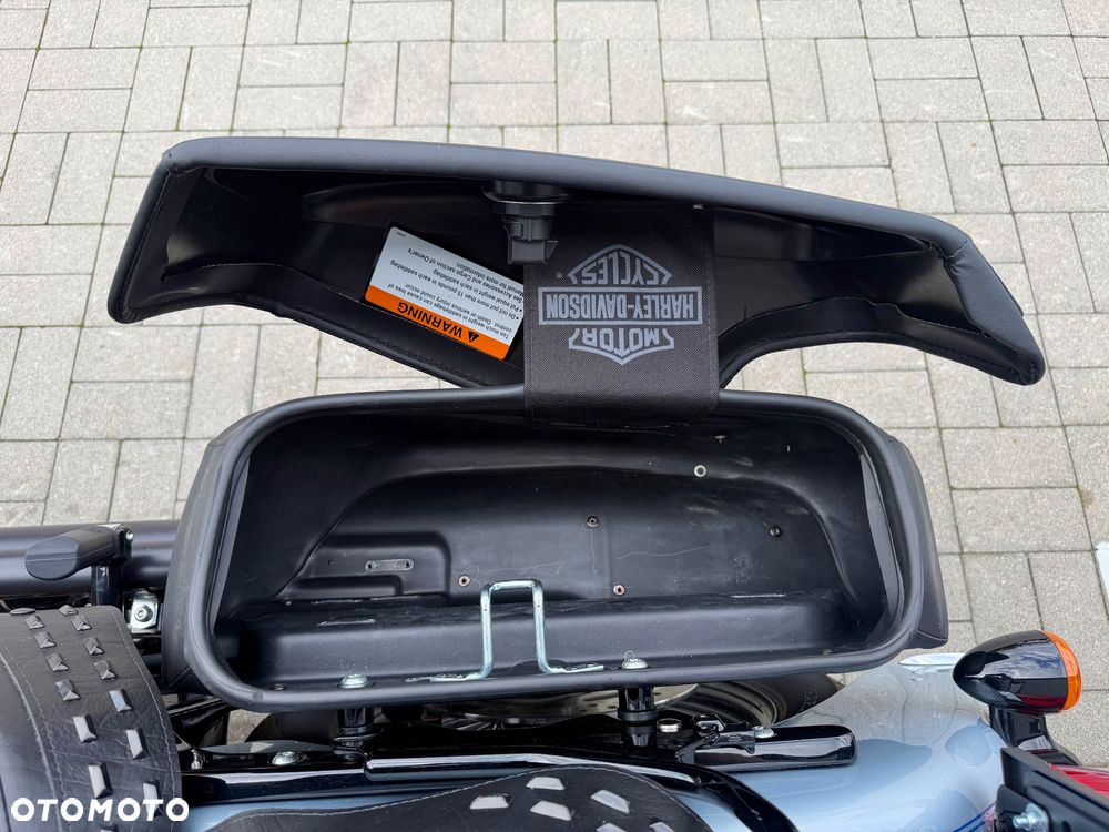 Harley-Davidson Softail Heritage Classic - 16