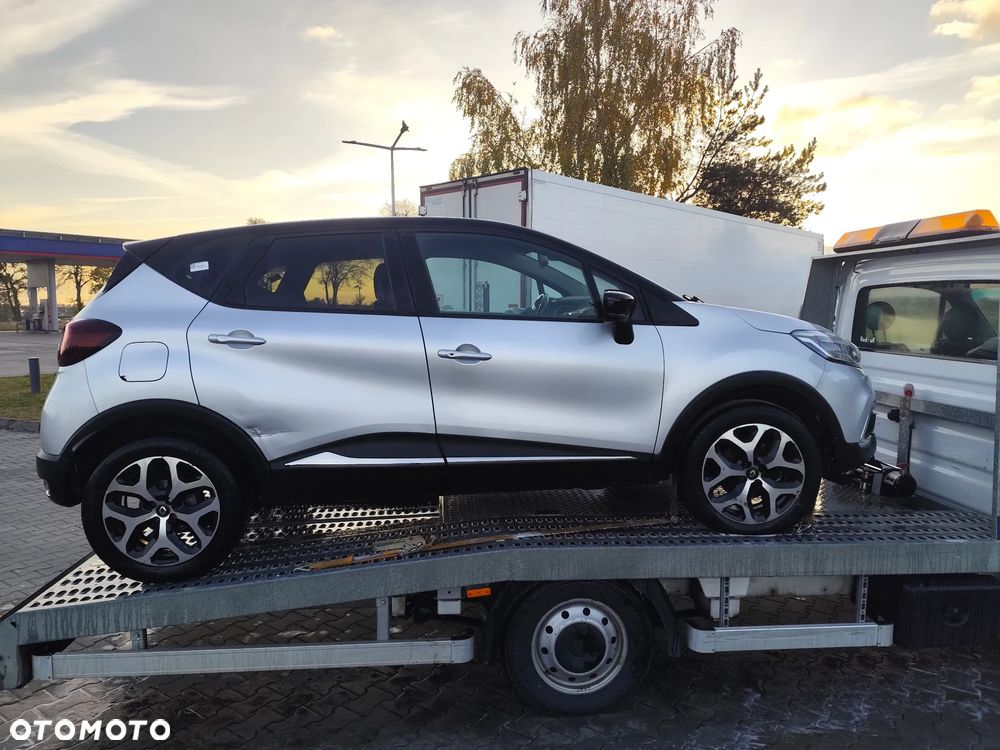 Renault Captur TCe 130 GPF BOSE EDITION - 4
