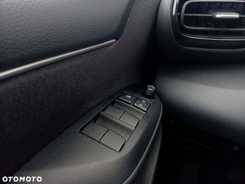 Toyota Yaris 1.5 Comfort - 18