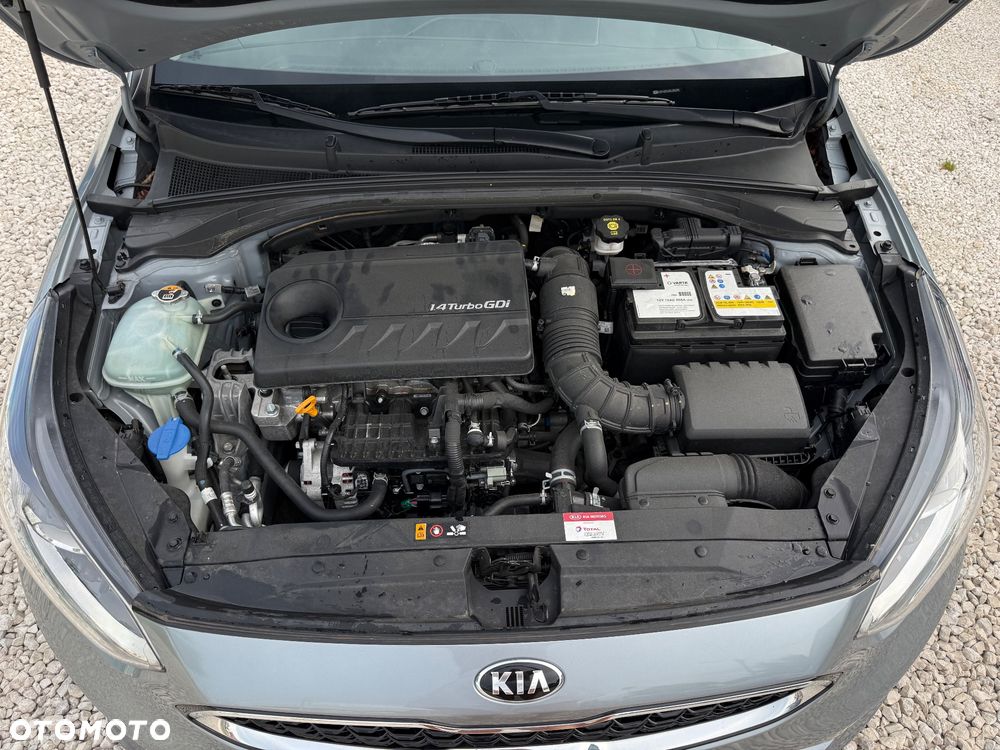 Kia Ceed - 28