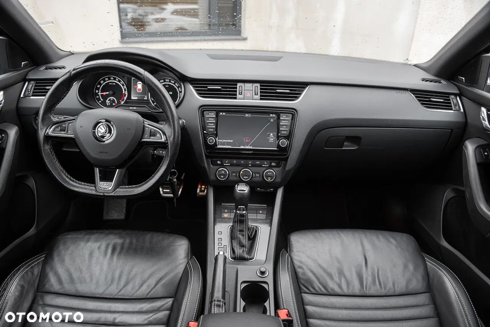 Skoda Octavia 2.0 TDI (Green tec) 4x4 DSG RS - 6