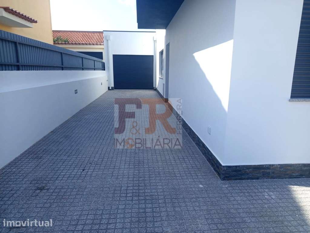 Fantástica Moradia Isolada T3+1 com Piscina Quinta do Conde - Grande imagem: 4/43