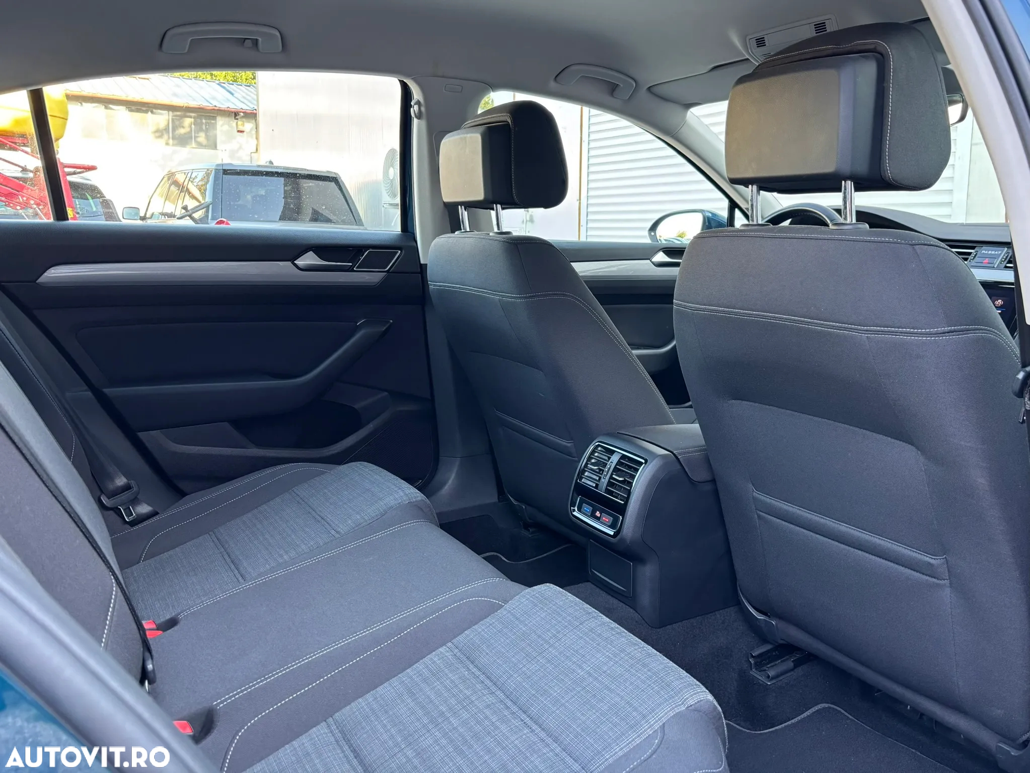 Volkswagen Passat 1.5 TSI ACT DSG Comfortline - 23