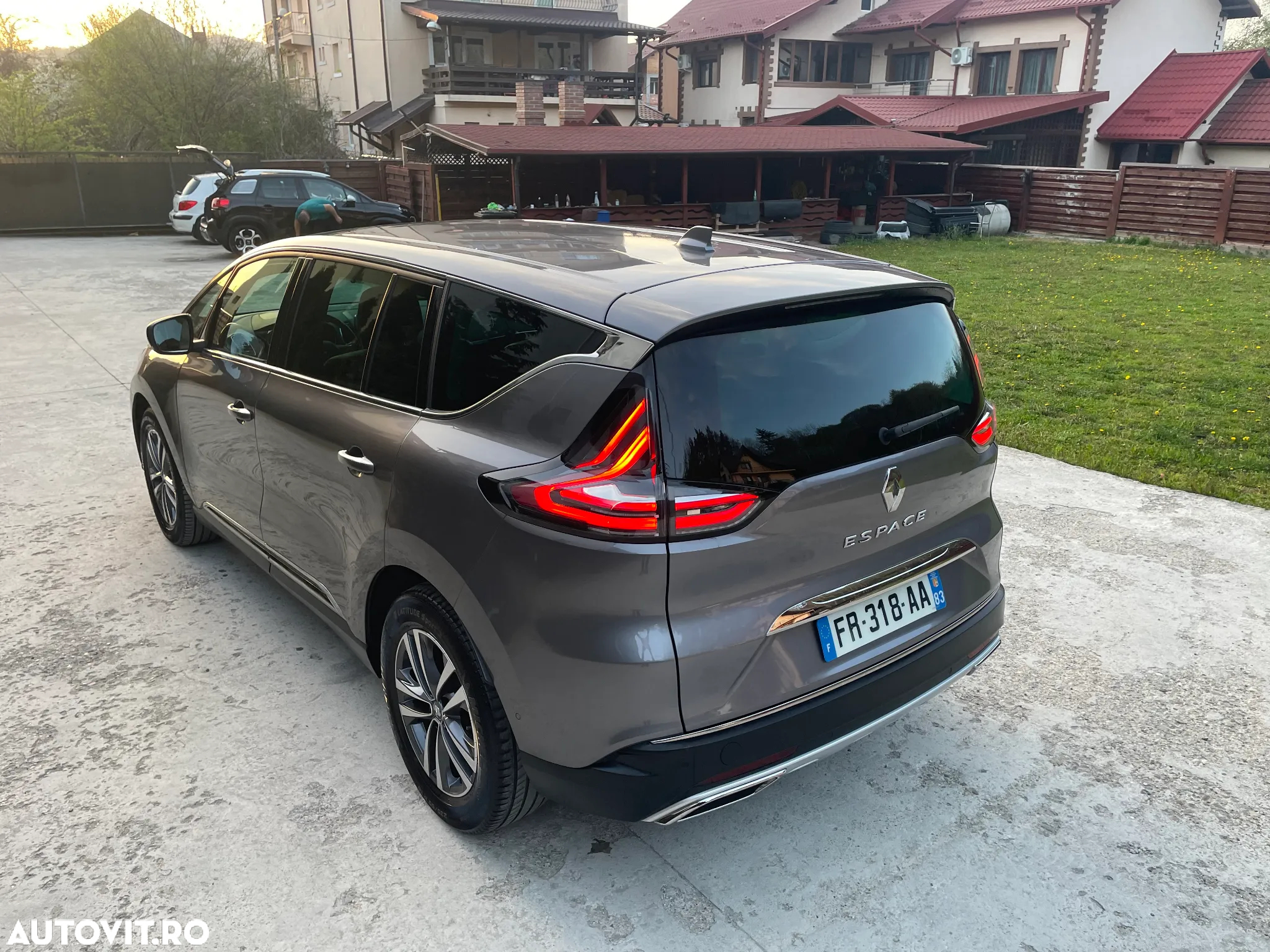Renault Espace BLUE dCi 190 EDC INTENS - 12