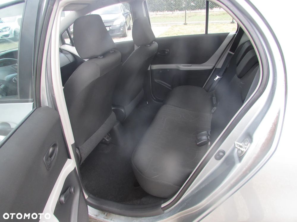 Toyota Yaris 1.0 VVT-i Cool - 14