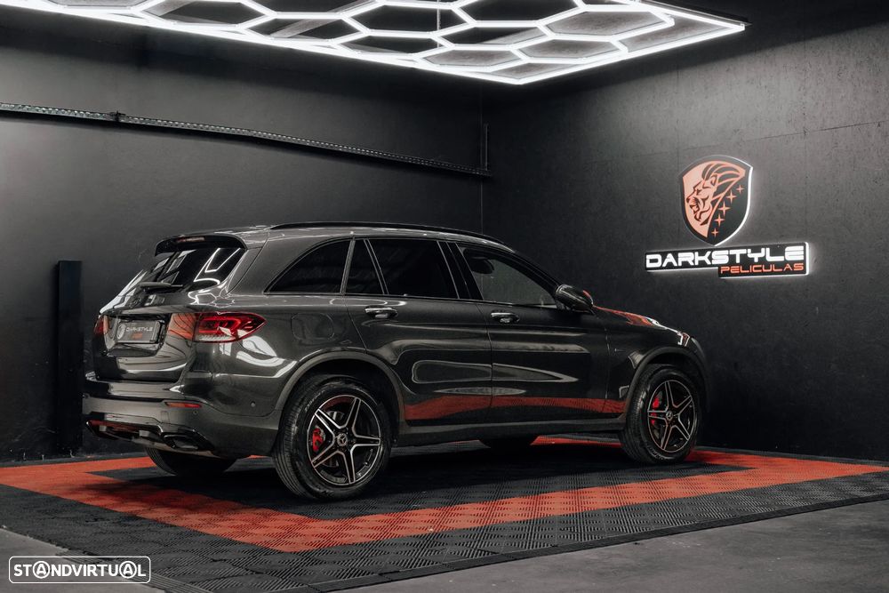 Mercedes-Benz GLC 300 e 4Matic 9G-TRONIC AMG Line - 4