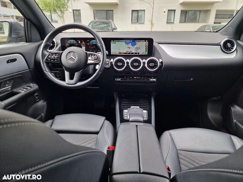 Mercedes-Benz GLA - 18