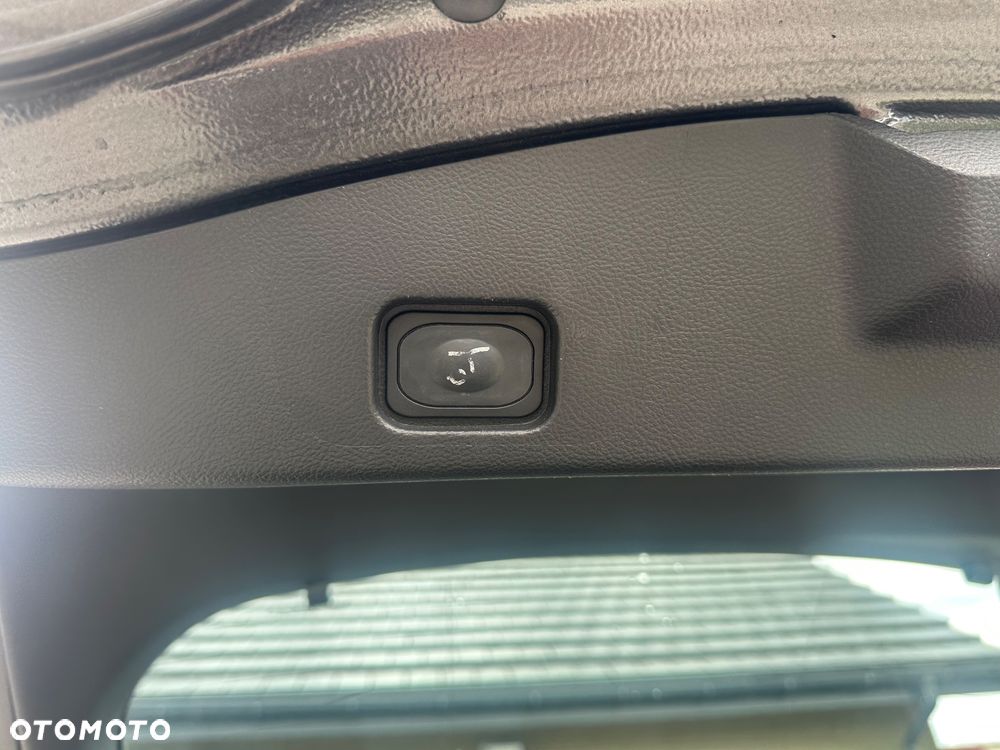 Ford Mondeo 1.5 EcoBoost Gold X (Trend) - 24