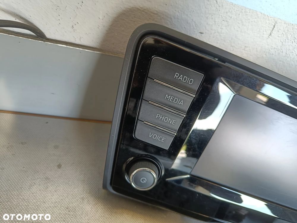 Radio Ekran Skoda Octavia 3 III Czytnik Multimediów Wyświetlacz 5E0035840A 5E0919605B - 3