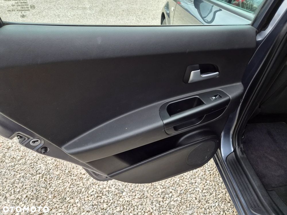 Kia Ceed - 16