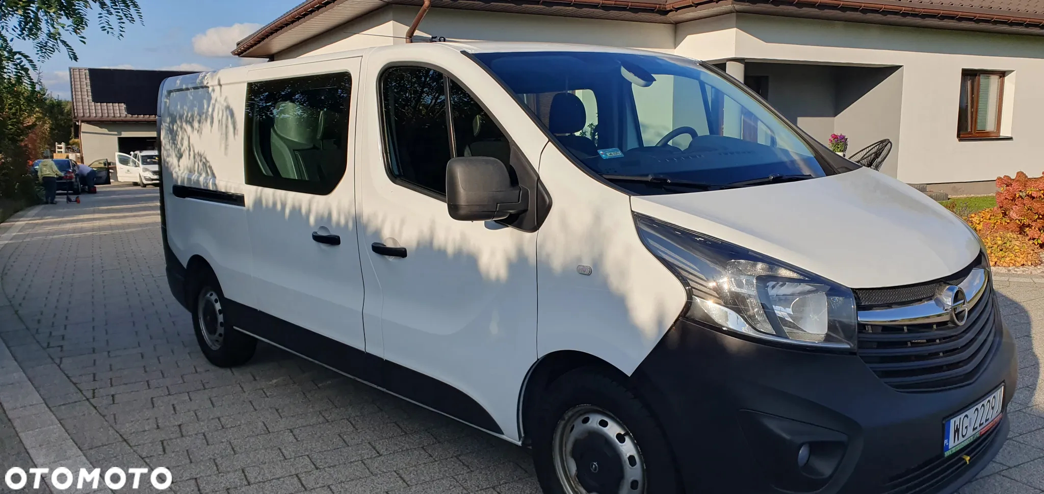Opel Vivaro - 2