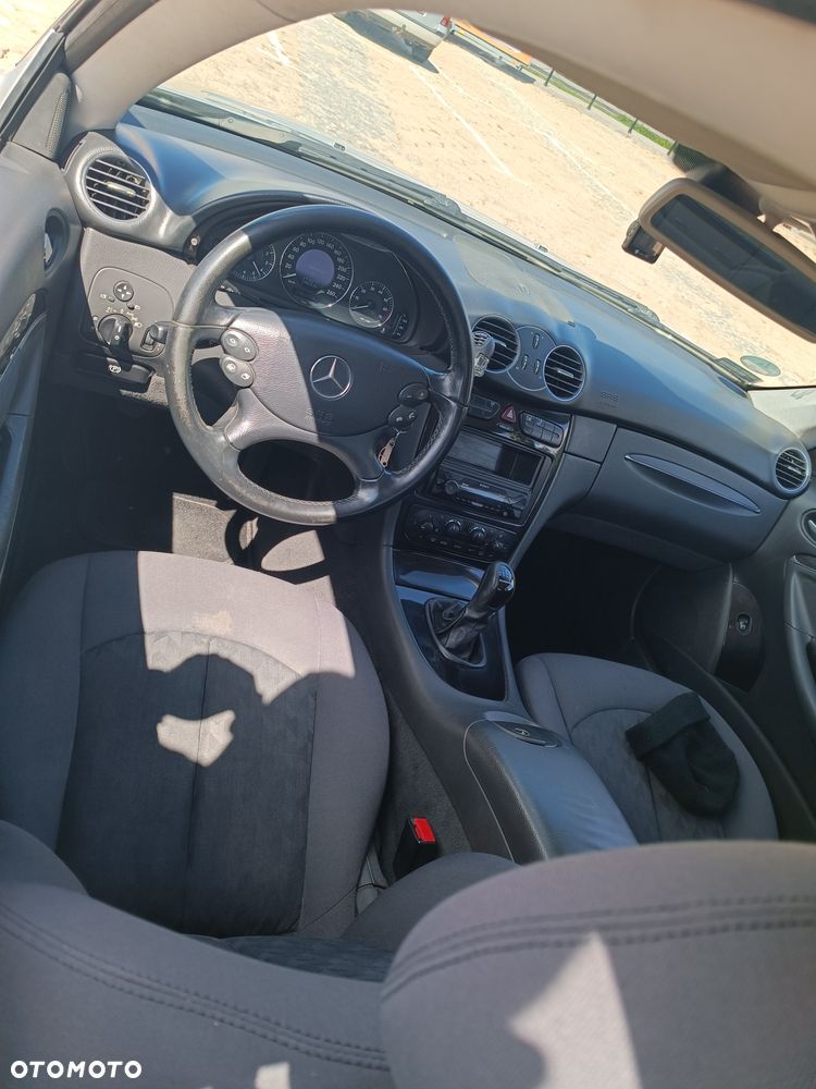 Mercedes-Benz CLK - 5