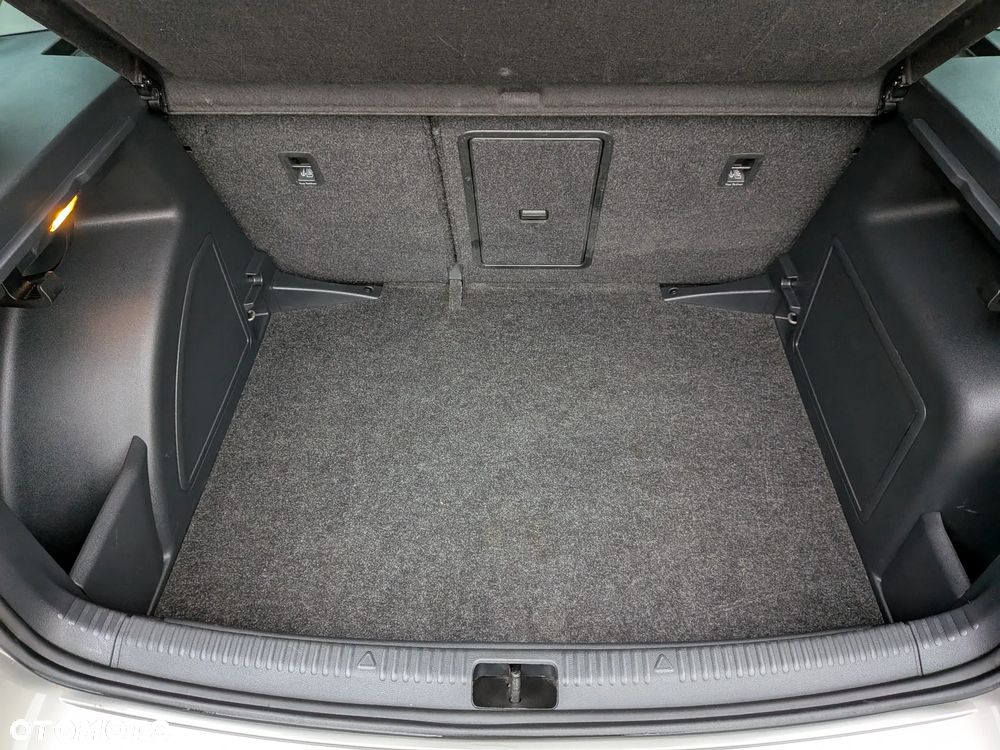 Skoda RAPID 1.0 TSI DSG Style - 26