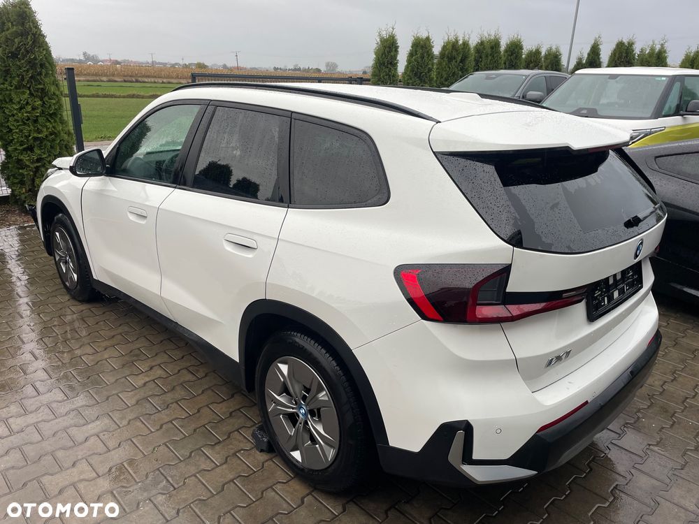 BMW iX1 xDrive30 - 2