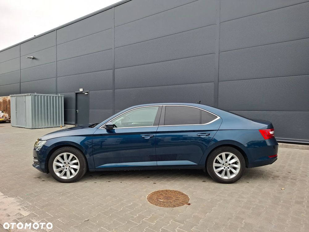 Skoda Superb 2.0 TDI SCR Ambition DSG - 2