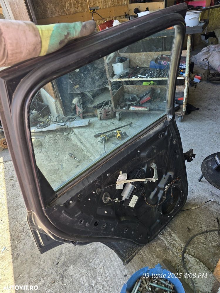 Usa  stanga spate  volkswagen touareg 2.5 2005 - 4