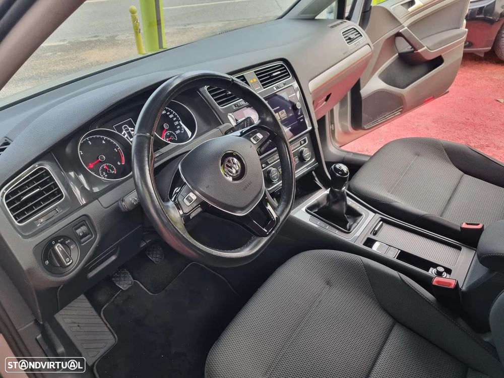 VW Golf Variant 1.6 TDi Confortline - 13