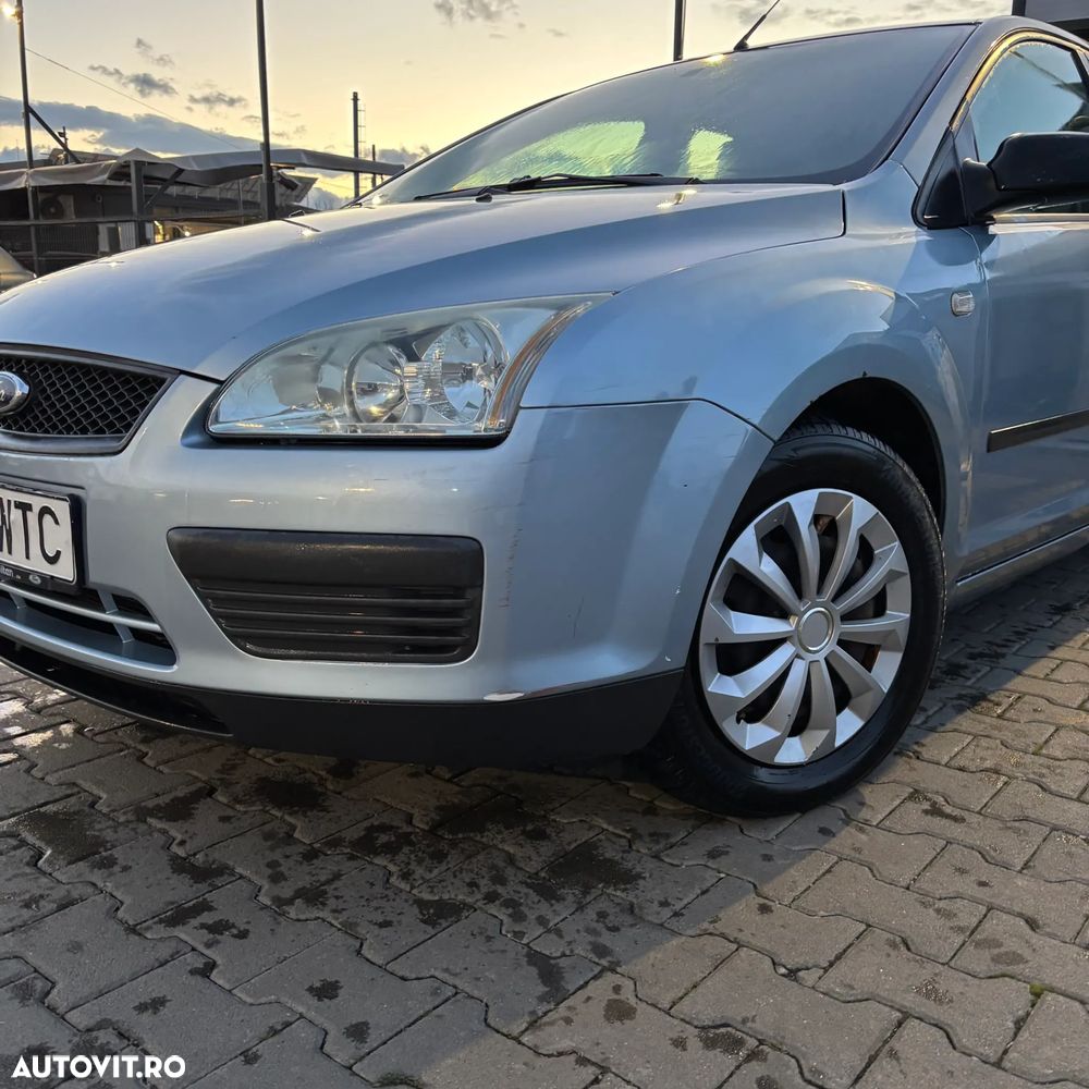 Ford Focus 1.6i 16V - 5