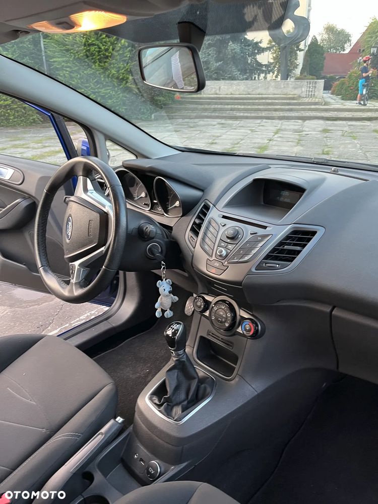 Ford Fiesta 1.25 Gold X EU5 - 11