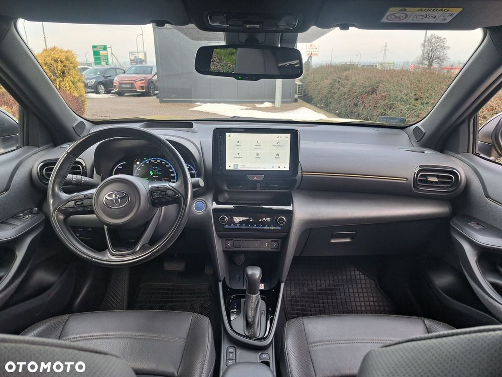Toyota Yaris Cross Hybrid 1.5 Premiere Edition - 9